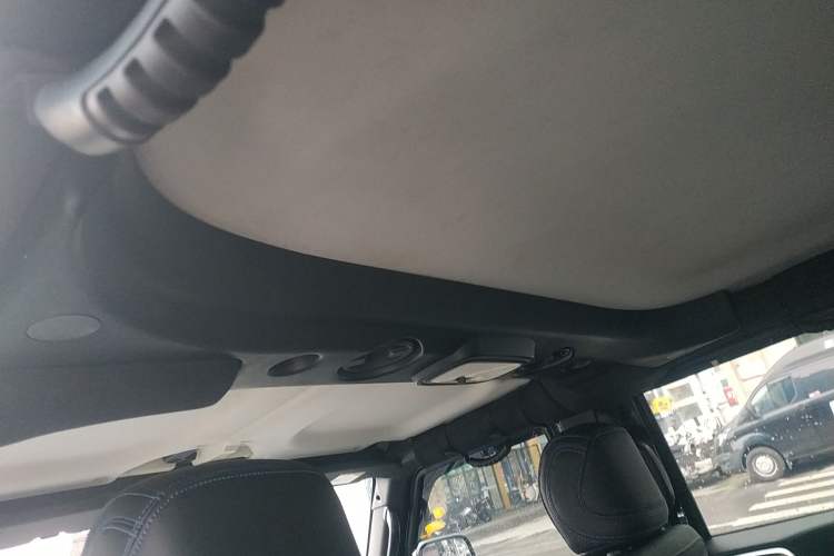 Used BAIC Off-Road BJ40 2023 2.0T Automatic Four-Wheel Drive Urban Hunter Edition Chivalrous Type