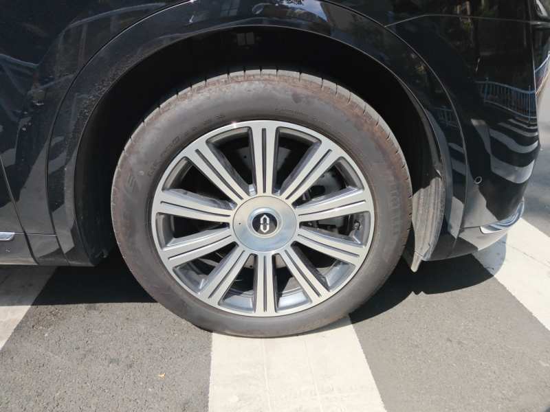 Used Hima AITO M8 2025 Extended-Range Max+ Version 53.4 kWh 6-Seater Edition — 8