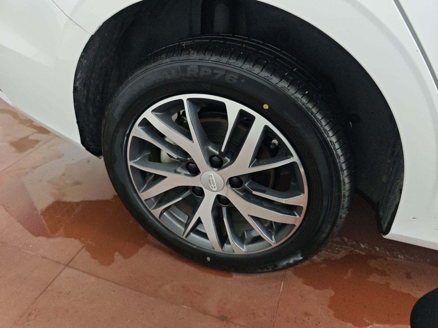 Geely Auto Emgrand 2023 4th Generation Champion Edition 1.5L CVT Luxury Model — снимка 11