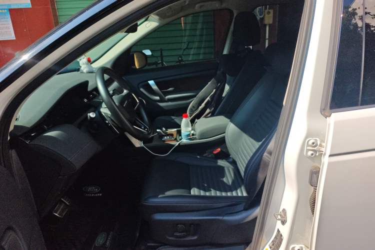 Used Land Rover Discovery Sport New Energy 2024 1.5T P300e Plug-in Hybrid Electric Version
