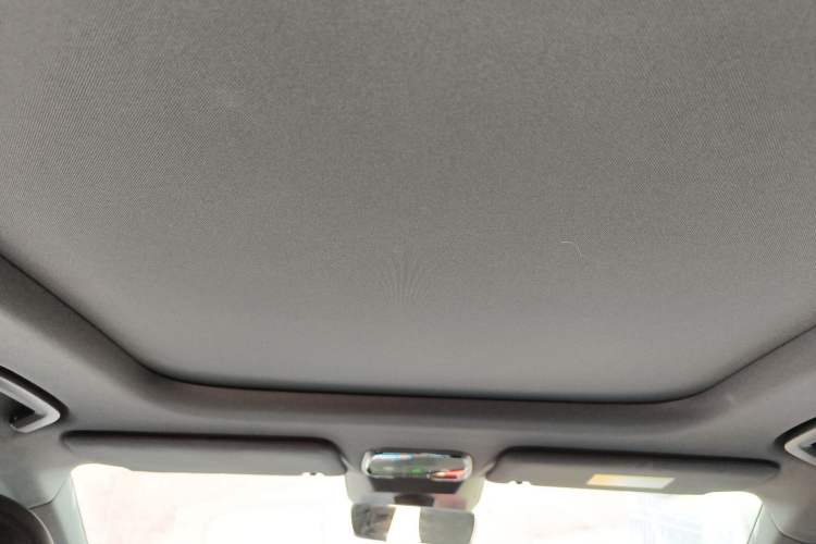 Used Lynk & Co 08 EM-P 2023 120km Long-Range Pro Headliner