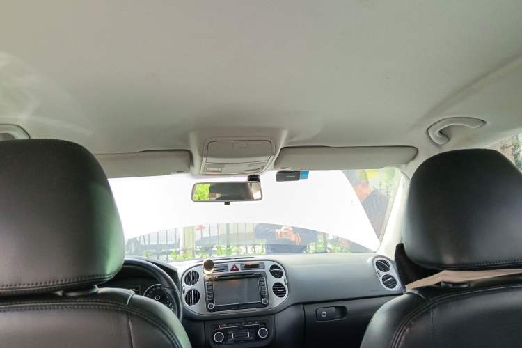 Used Volkswagen Tiguan 2012 1.8TSI Automatic Two-Wheel Drive Trend Edition Headliner