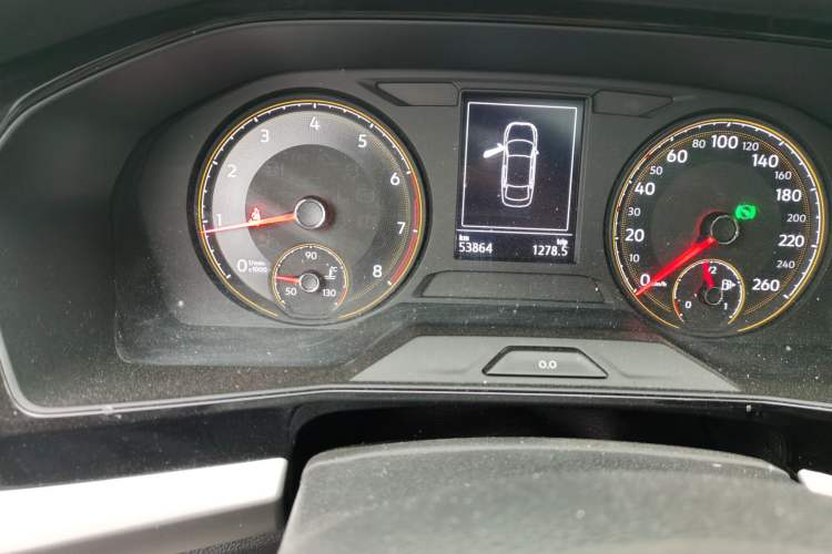 Used Volkswagen Lavida 2021 280TSI DSG Comfort Edition Odometer Close Up