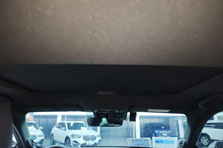 Used Toyota Crown 2023 2.5L SportCross HEV Two-Wheel Drive Prestige Edition
