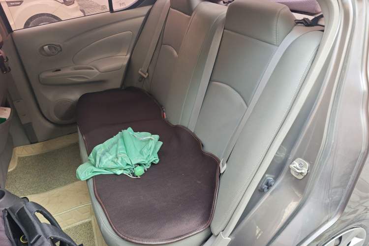 Used Nissan Sunny 2015 1.5XE Manual Comfort Edition
