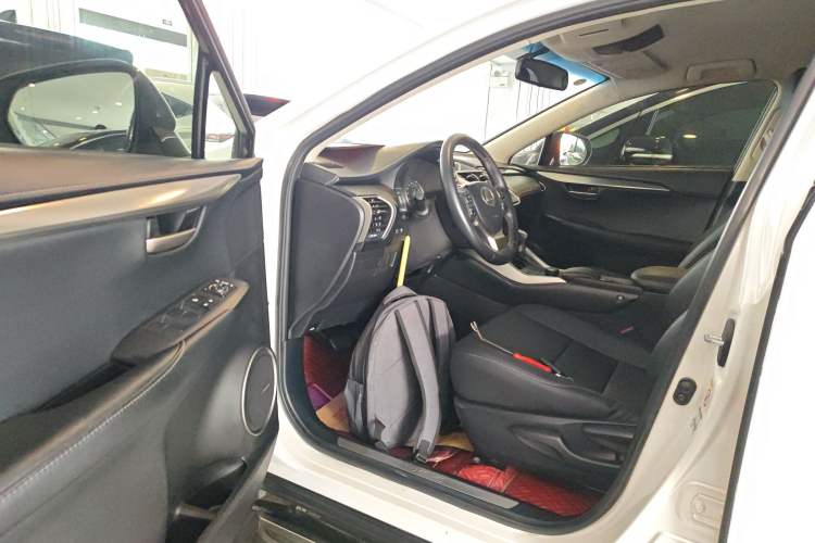 Used Lexus NX 2015 200 Front-Wheel Drive X-Trail SE Edition
