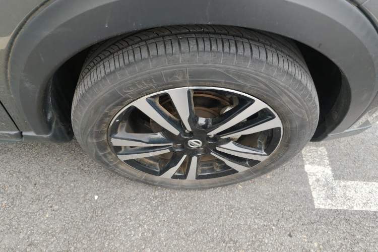 Used Nissan Kicks 2021 1.5L XL CVT Cool Enjoyment Edition Right Front Wheel Hub