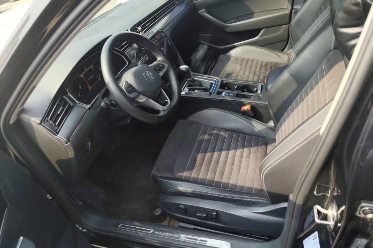 Used Volkswagen Magotan 2020 330TSI DSG Luxury Edition Left Front Seat