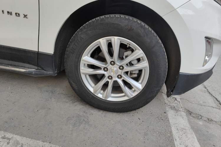 Used Chevrolet Equinox 2017 535T Automatic YuJie Edition Right Front Wheel Hub