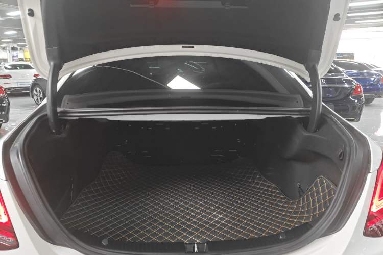 Used Mercedes-Benz C-Class 2019 Restyled C 260 L Sport Edition
