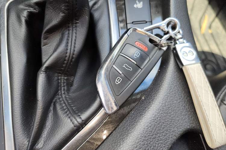 Used Kia K5 2014 2.0L Automatic LUXURY
