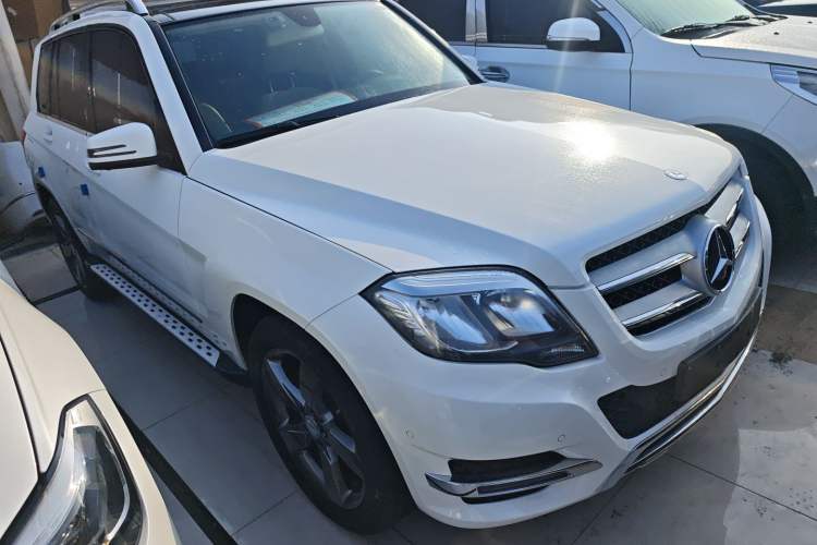 Used Mercedes-Benz GLK-Class 2013 GLK 300 4MATIC Dynamic Sunroof Model