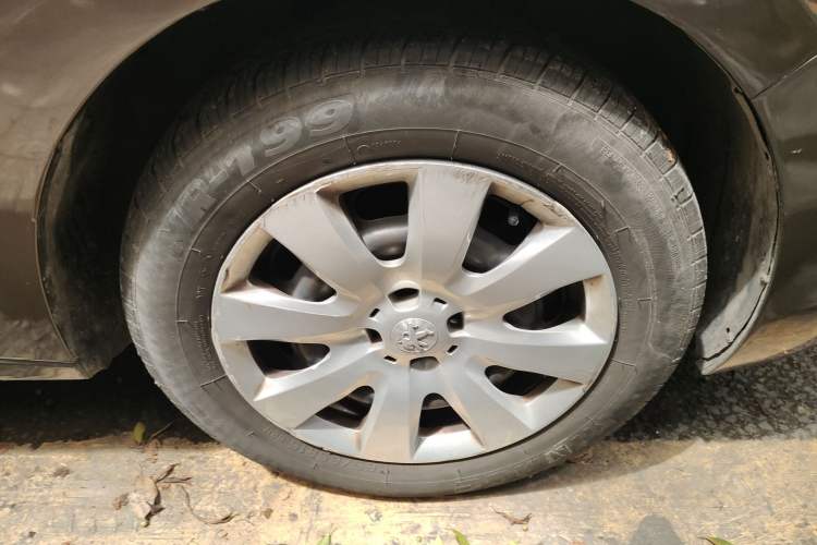 Used Peugeot 301 2018 1.6L Manual Comfort Edition
