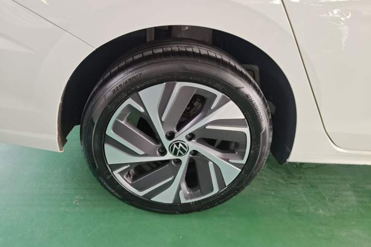 Used Volkswagen Bora 2023 300TSI DSG Prestige Edition
