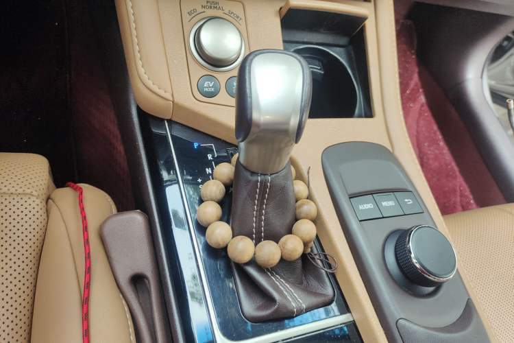 Used Lexus ES 2015 300h Comfort Edition