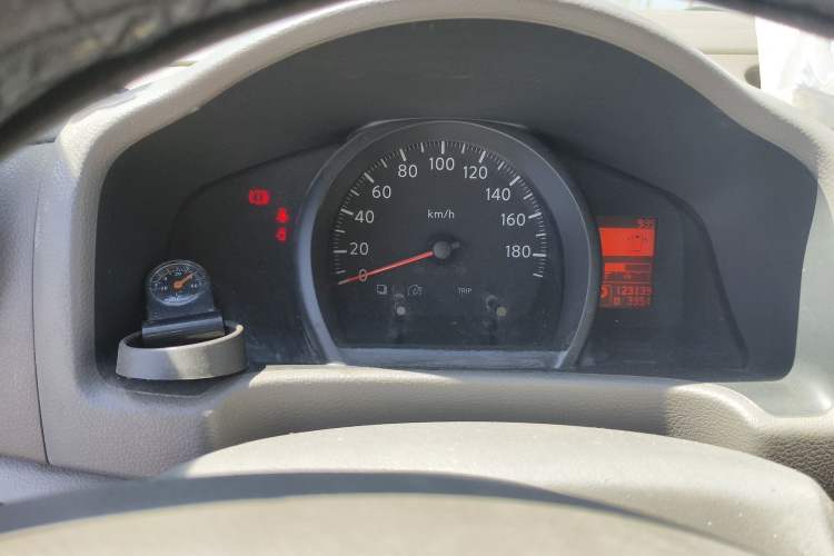 Used Nissan NV200 2014 1.6L CVT Luxury Model China V Standard
