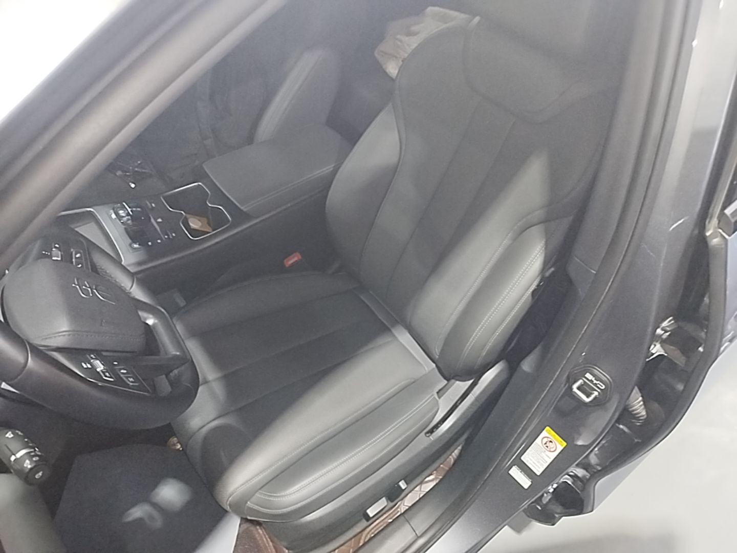 BYD Song Pro New Energy 2025 2nd Generation Intelligent Driving Version DM-i 75KM Leading Edition — снимка 17