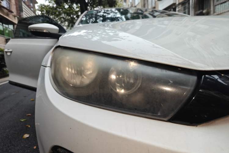 Used Volkswagen Scirocco 2011 1.4 TSI Single-Turbo Fashion Edition Right Front Headlight