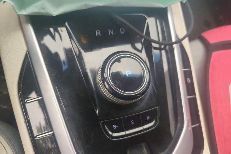 Used BAIC Beijing EU5 2018 R500 Smart Wind Edition