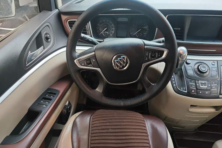 Used Buick GL8 2018 28T Luxury Model China VI Standard