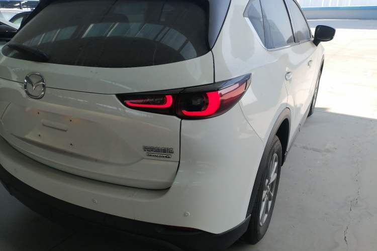 Used Mazda CX-5 2022 2.0L Automatic Two-Wheel Drive Zhiya Version Right Rear Taillight
