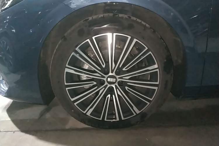 Used Geely Galaxy A7 2025 Model EM-i 150km Starship Edition Exterior 4