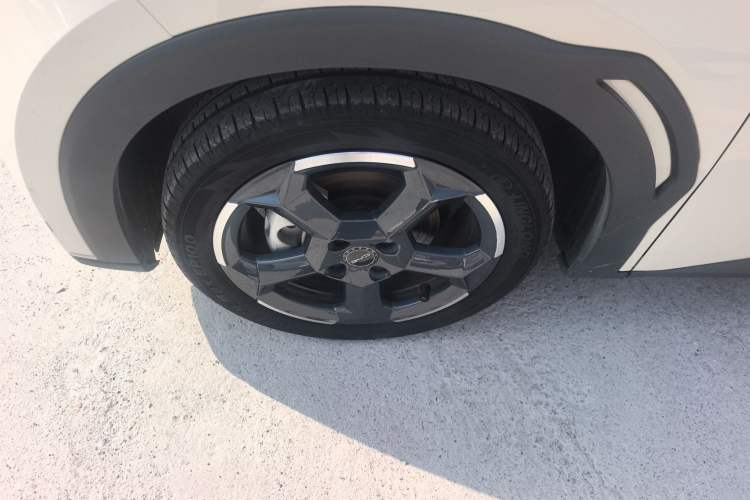 Used BYD Seagull 2023 Free Edition Left Front Wheel Hub