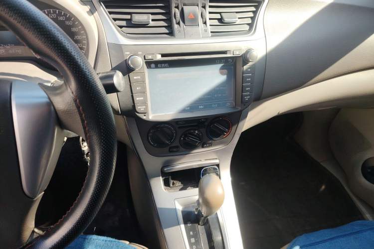 Used Nissan Sylphy 2012 1.6XE CVT Comfort Edition
