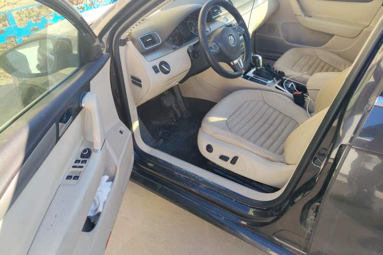 Used Volkswagen Magotan 2012 Revised Version 1.8TSI Leading Edition Driver Seat