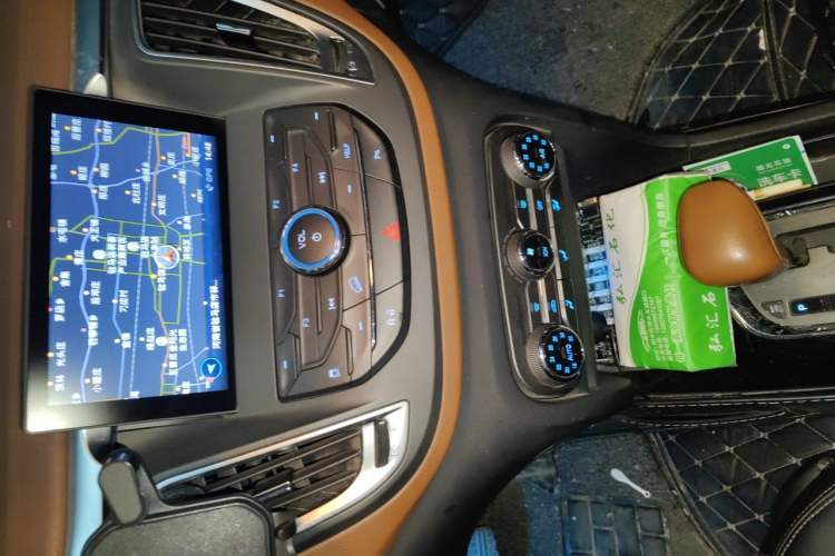 Used Soueast DX7 2015 1.5T Automatic Luxury Model
