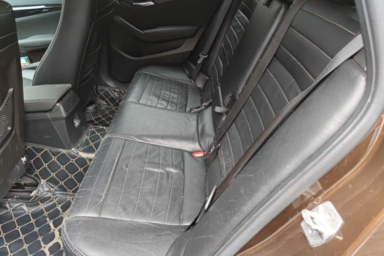 Used BMW X1 2015 sDrive18i Fashion Upgrade Edition Left Rear Seat
