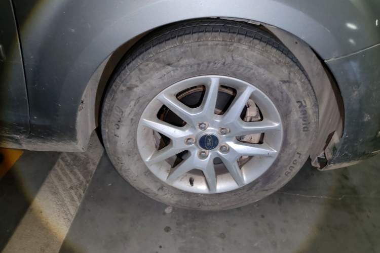 Used Ford Focus 2009 Sedan 1.8L Manual Comfort Model