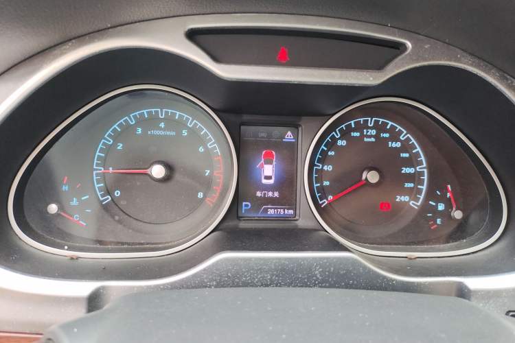 Used Haima M8 2017 1.8T Automatic Model