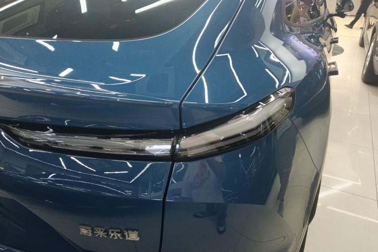 Used ONVO L60 2024 60 kWh Rear-Drive Version