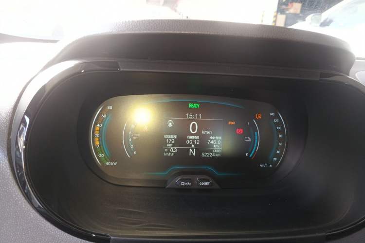 Used Chery Little Ant 2022 Revised Version Sweet Pink Edition Half-Sugar Version Lithium Iron Phosphate 30.7 kWh 30 kW 301 km