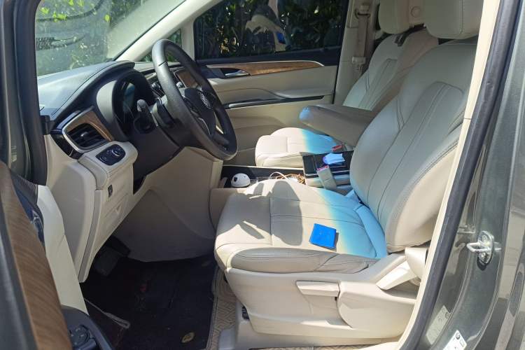 Used Buick GL8 2017 ES 28T Comfort Model China V Standard