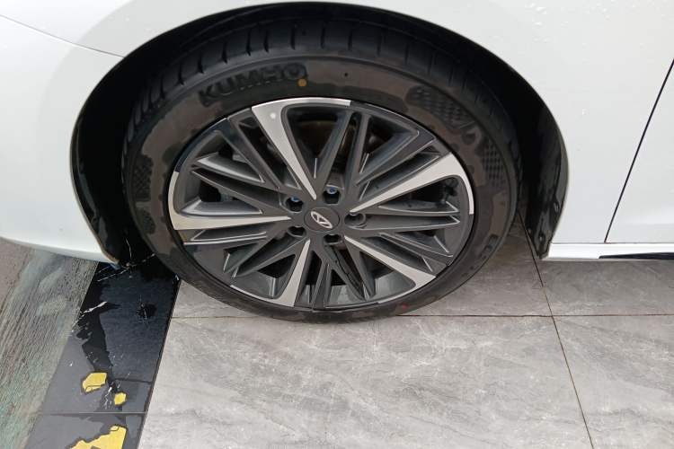 Used Chery Arrizo 8 2024 High-Performance Edition 2.0T DCT Powerfully Tuned