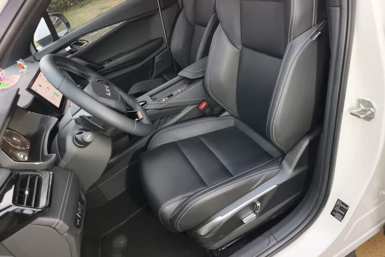 Used Lynk & Co 06 2023 Remix 1.5T JinPro Left Front Seat