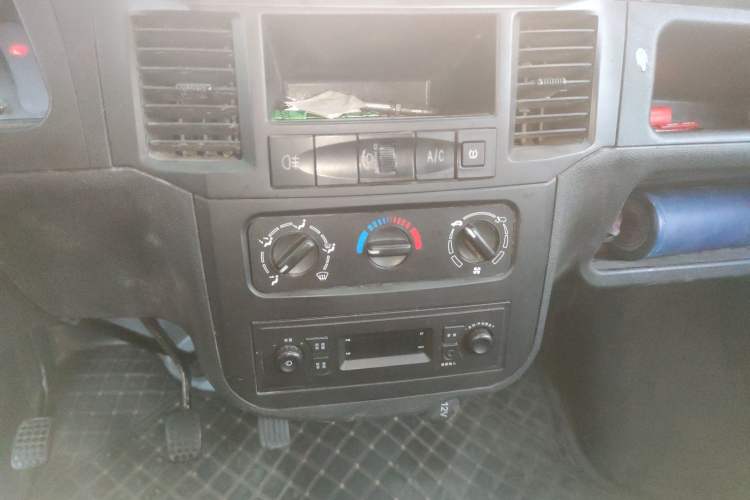 Used Wuling Zhiguang 2023 1.5L Practical Version 5/7 Seats
