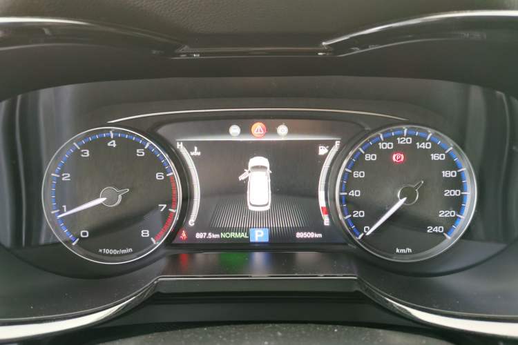 Used GAC Trumpchi GS7 2017 280T Two-Wheel Drive Luxury Model Instrument Cluster