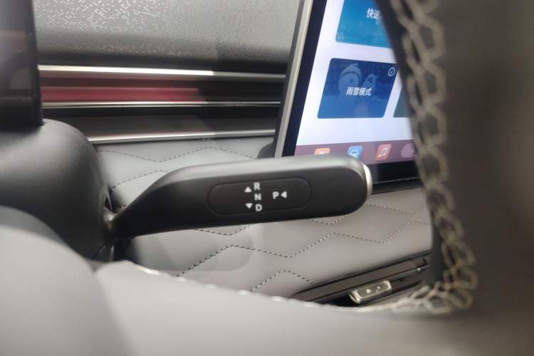 Used Dongfeng NAMMI 01 2024 New Edition 330 Plus Smart+