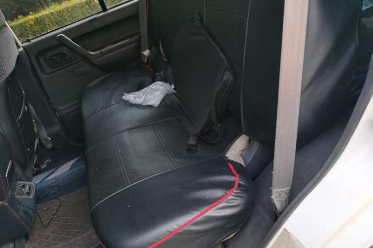 Used Leopaard 6481 2009 2.2L Manual 4x4
