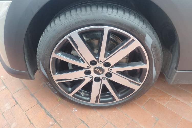 Used MINI 2023 Updated 1.5T COOPER Artist Exterior 4