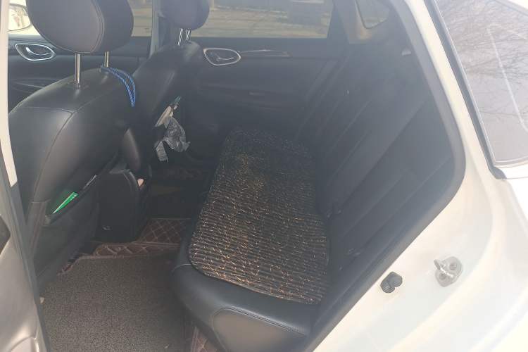 Used Nissan Sylphy 2018 1.6XV CVT Deluxe Edition Left Rear Seat