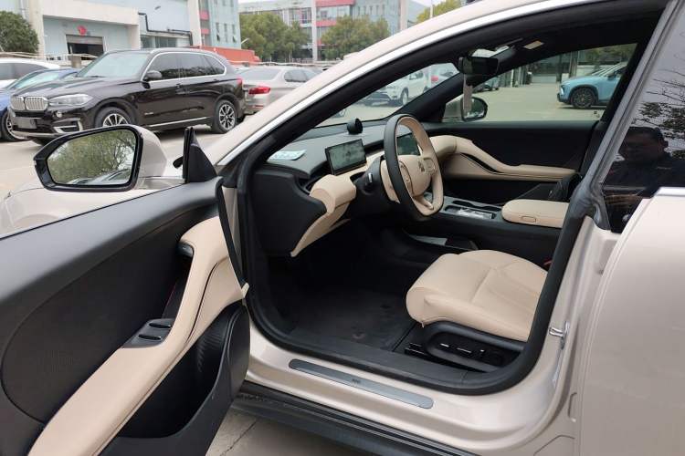 Used Nio ET5T 2023 75 kWh Touring