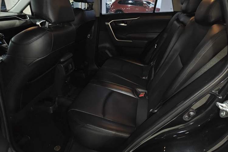 Used Toyota RAV4 2020 2.0L CVT Two-Wheel Drive Fashion Edition