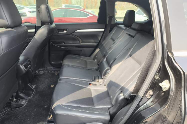 Used Toyota Highlander 2018 2.0T Four-Wheel Drive Luxury Version 7 Seats China VI Standard