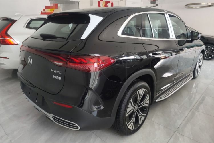 Used Mercedes-Benz EQE SUV 2024 500 4MATIC Luxury Edition Rear Right 45 Deg