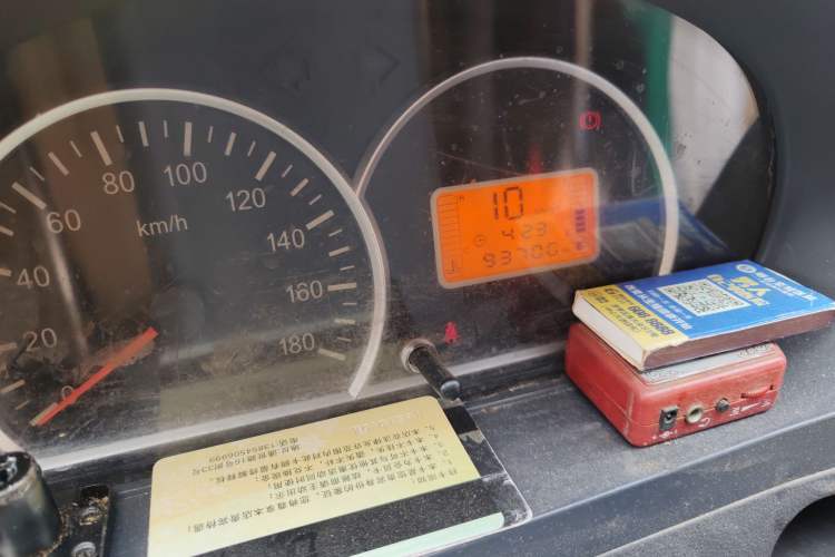 Used BAIC Weiwang 306 2011 1.3L base model 7 seats
