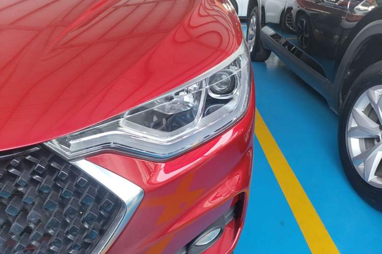 Used Baojun RC-6 2019 1.5T CVT 24-Hour Online Luxury Edition
